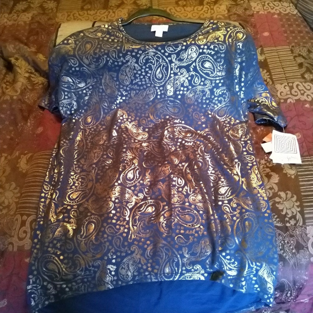 Lularoe Irma top